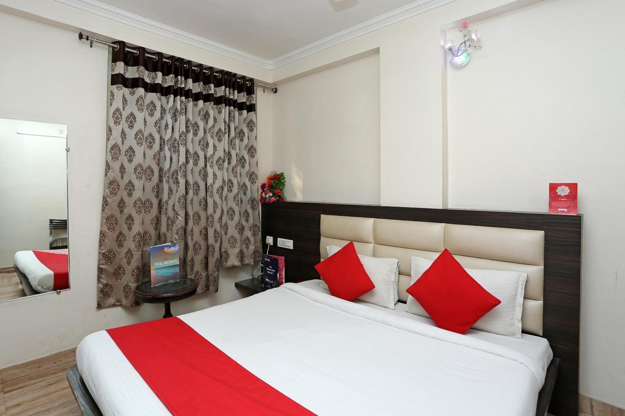 Super Capital O Relax Hotel Гвалиор Екстериор снимка