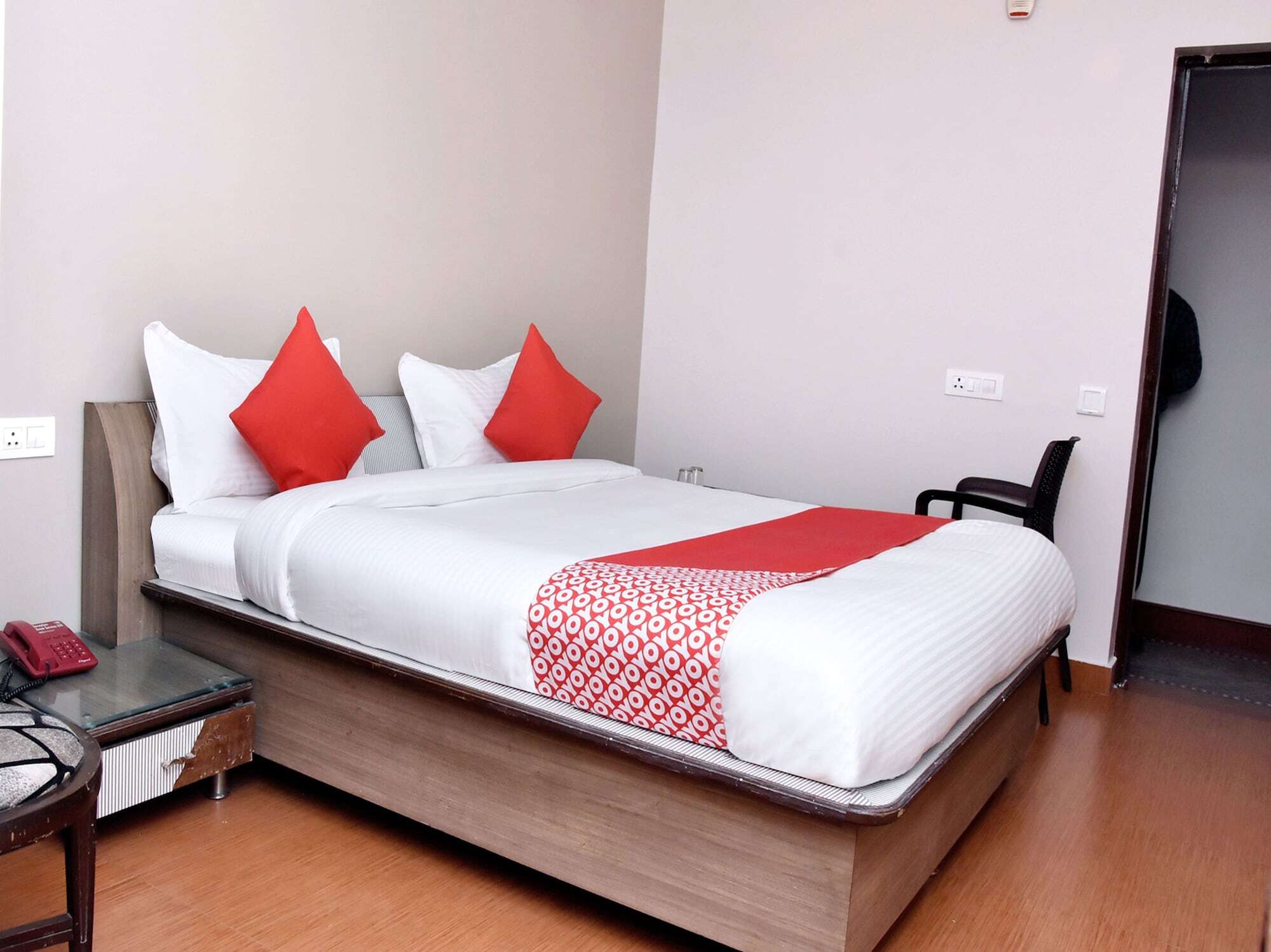 Super Capital O Relax Hotel Гвалиор Екстериор снимка
